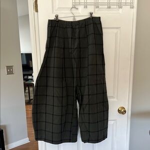 Women’s Black Checkered Pants